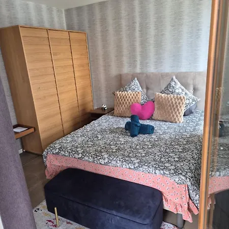Chic Appartement Sacré Cœur of Paris with Parking-3